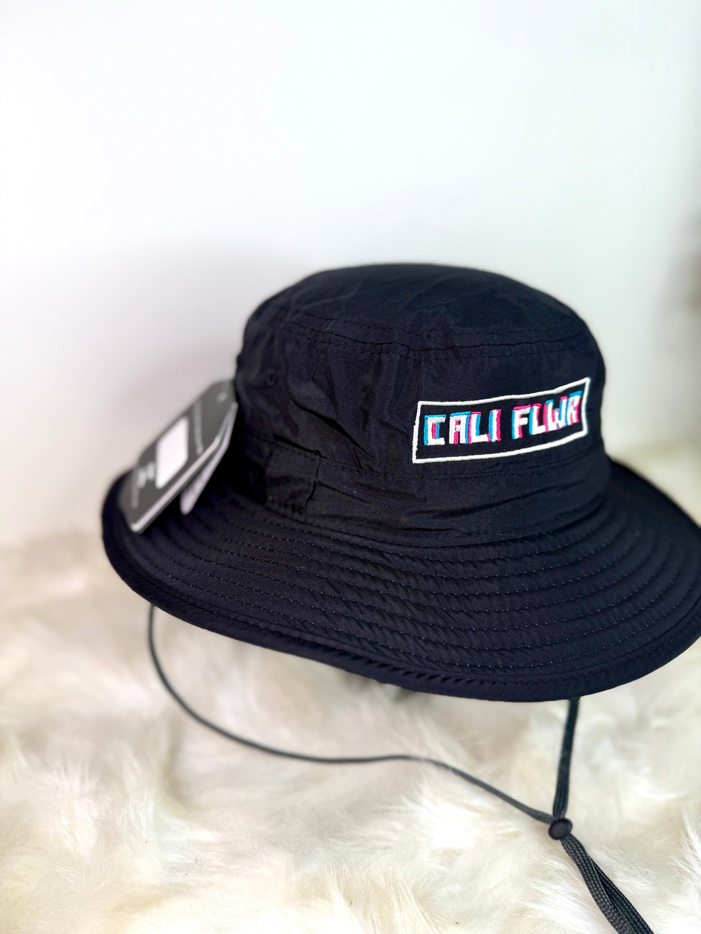 CALI FLWR Bucket Hat